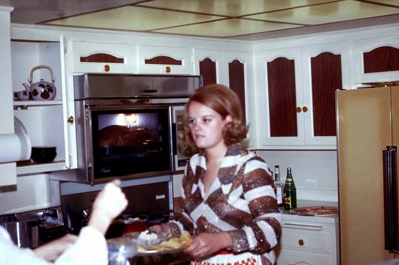 ../Images/Diana First Thanksgiving Dinner as Chef.jpg